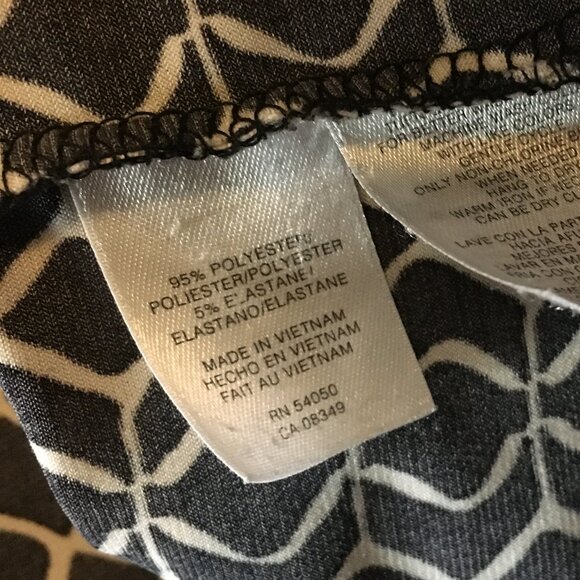 Jones New York B&W Live Wire Pattern Stretchy Dress Shirt - Picture 11 of 15